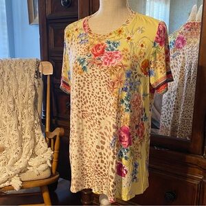 JOHNNY WAS Floral & Leopard Print Tee Top in Bamboo/Spandex, Size M